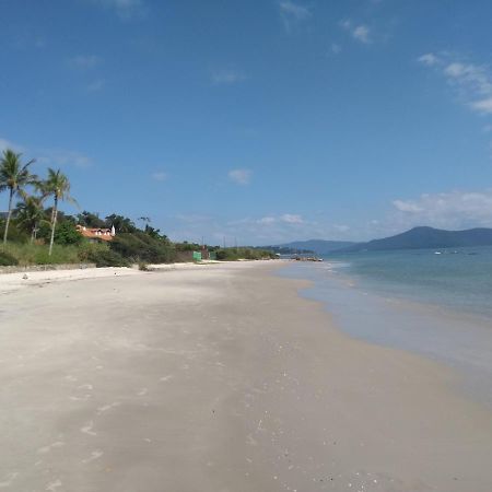 Apto Na Praia De 1 Dormitorio Com Vista Pro Mar A Poucos Passos Da Areia Daire Florianópolis Dış mekan fotoğraf