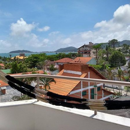 Apto Na Praia De 1 Dormitorio Com Vista Pro Mar A Poucos Passos Da Areia Daire Florianópolis Dış mekan fotoğraf