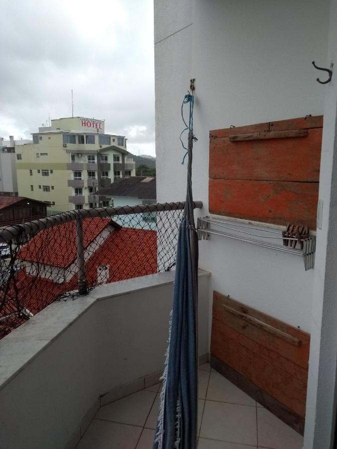 Apto Na Praia De 1 Dormitorio Com Vista Pro Mar A Poucos Passos Da Areia Daire Florianópolis Dış mekan fotoğraf