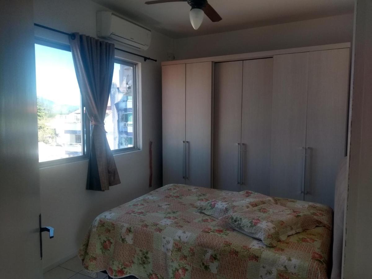 Apto Na Praia De 1 Dormitorio Com Vista Pro Mar A Poucos Passos Da Areia Daire Florianópolis Dış mekan fotoğraf